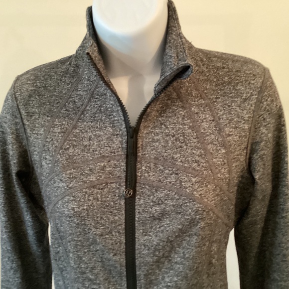 LULULEMON FULL ZIP DEFINE JACKET SIZE 6 IN DARK HEATHER GREY BLACK - Picture 2 of 11